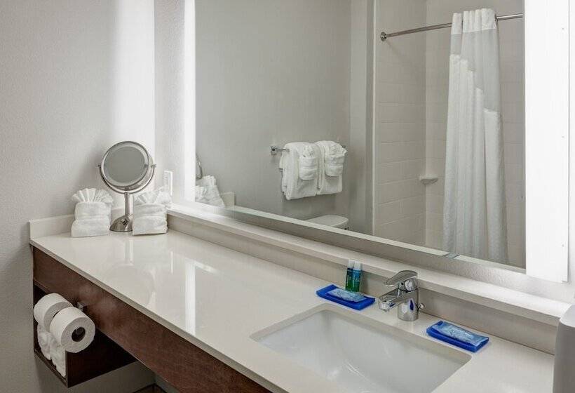 스위트, Holiday Inn Express & Suites   Orlando At Seaworld, An Ihg