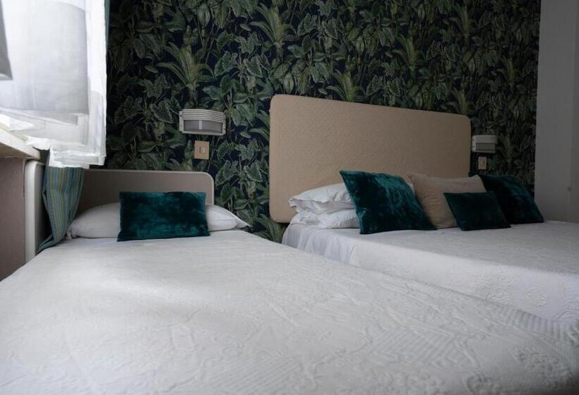 트리플 클래식 룸, Gatto Bianco Maarea