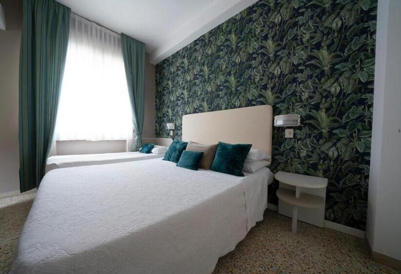 트리플 클래식 룸, Gatto Bianco Maarea