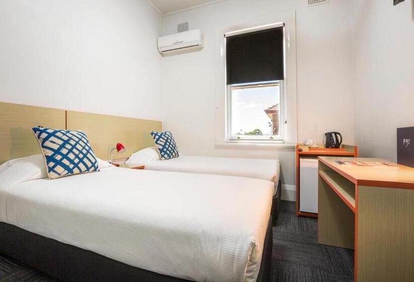 غرفة إقتصادية حمام مشترك, Melton Hotel Auburn