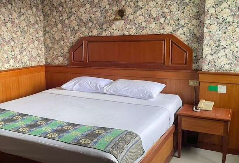 Номер Deluxe, Sakol Grand Palace