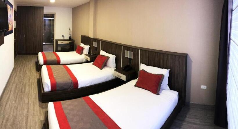 اتاق استاندارد سه نفره, Santiago De Compostella Suites