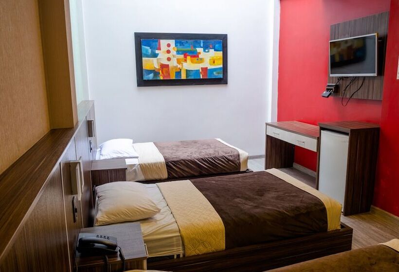 اتاق استاندارد سه نفره, Santiago De Compostella Suites
