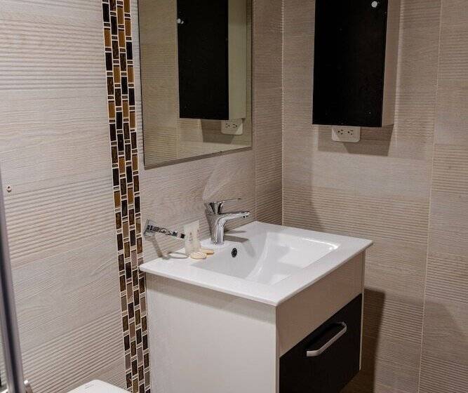 اتاق استاندارد سه نفره, Santiago De Compostella Suites