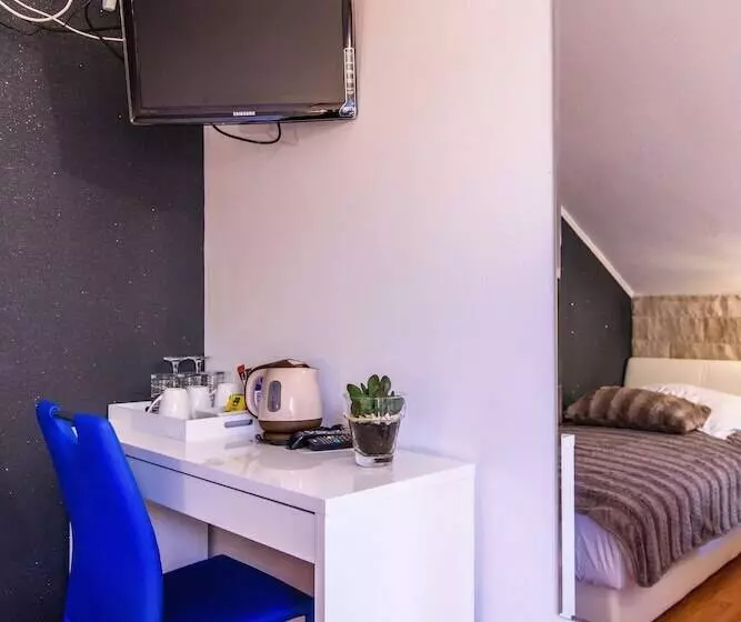 3-Bett-Standardzimmer, Villa Jidro