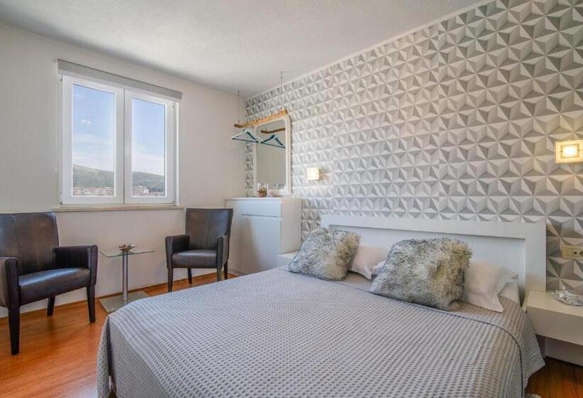 סוויטת דלוקס נוף לים, Villa Jidro