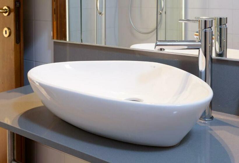 Studio Standard, Residence Diaz