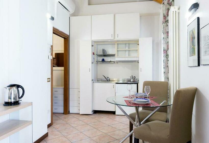 Studio Standard, Residence Diaz