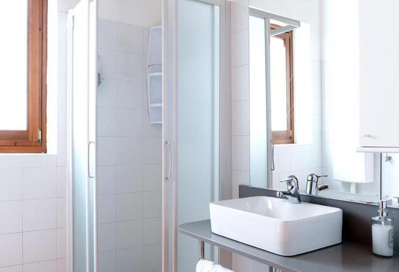 Studio Standard, Residence Diaz