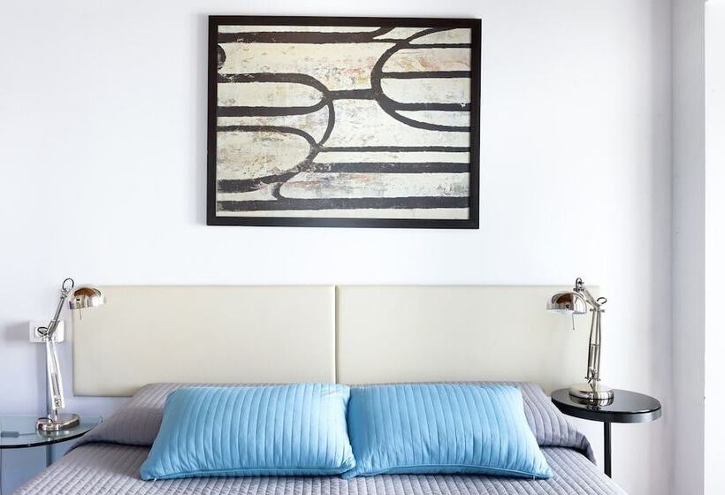 Studio Standard, Residence Diaz