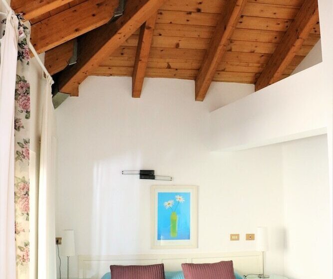 Studio Standard, Residence Diaz