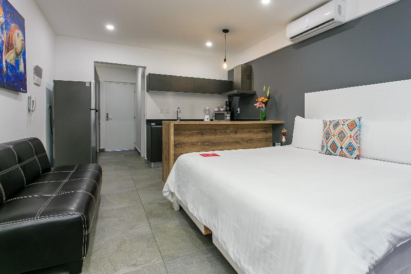 スタンダードスタジオ, Studio 30 Condhotel By Nah Hotels