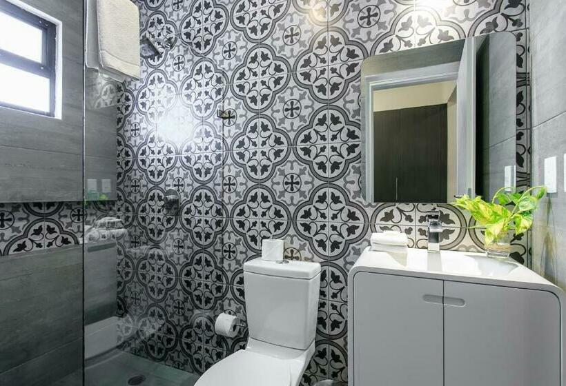 スタンダードスタジオ, Studio 30 Condhotel By Nah Hotels