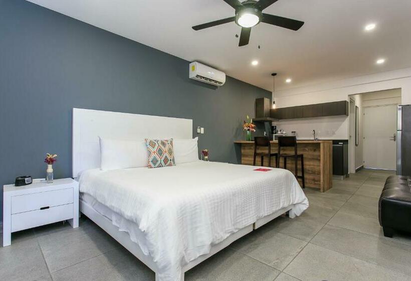 Estudi Familiar, Studio 30 Condhotel By Nah Hotels