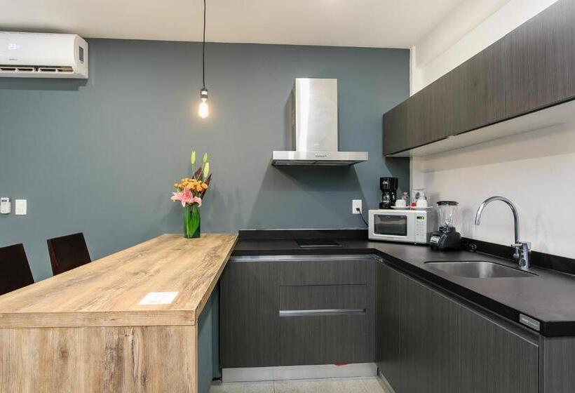 Estudi Familiar, Studio 30 Condhotel By Nah Hotels