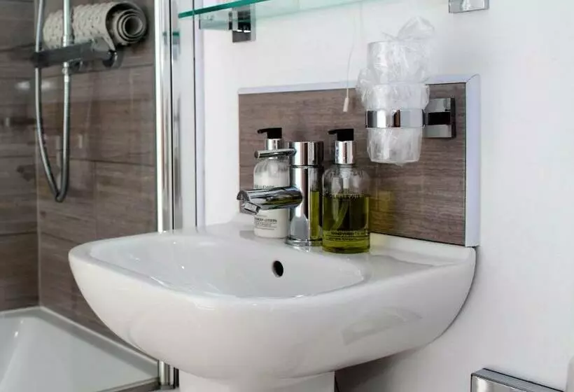 Standard Yhden Hengen Huone, The Cliff Hotel & Spa