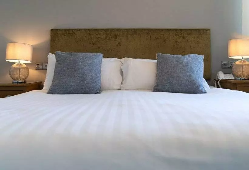 Perhehuone, The Cliff Hotel & Spa
