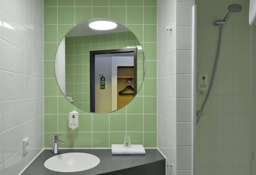 Номер Стандарт Трехместный, B&b Hotel Osnabrück