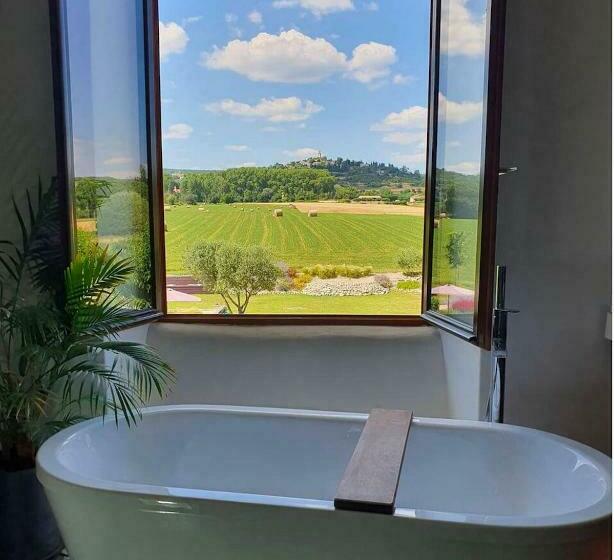 غرفة قياسية, Domaine De Pradaous