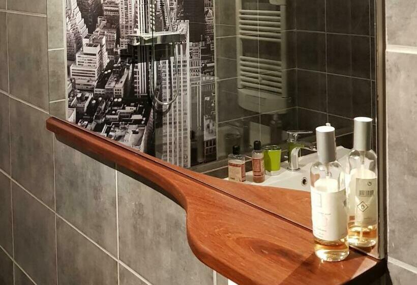 디럭스 룸, Domaine De Pradaous