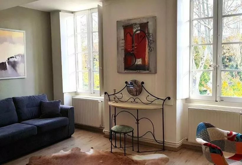 デラックスの４人部屋, Domaine De Pradaous