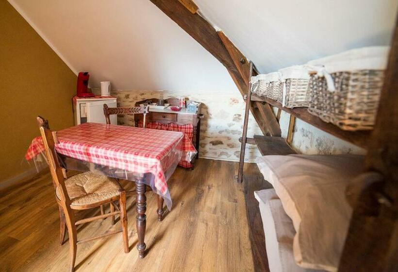 Номер Стандарт, Ecuries De Saint Maurice  Maison D Hôtes De Gondou