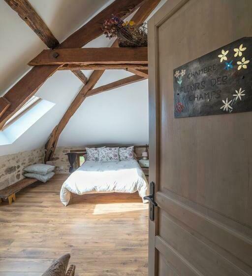 Номер Стандарт, Ecuries De Saint Maurice  Maison D Hôtes De Gondou