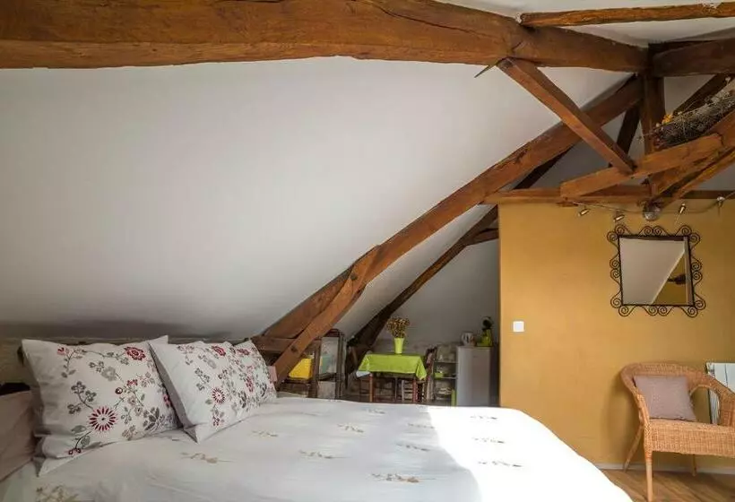 スタンダードルーム, Ecuries De Saint Maurice  Maison D Hôtes De Gondou