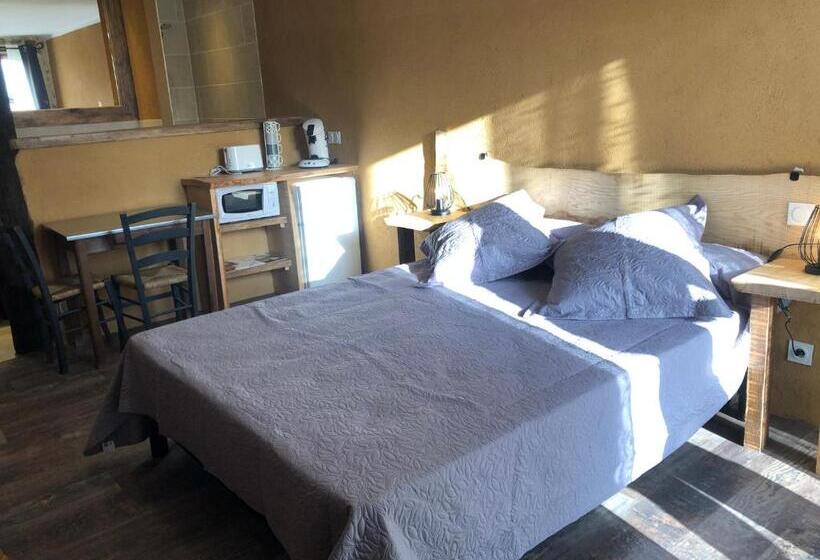 Дом 3 Спальни, Ecuries De Saint Maurice  Maison D Hôtes De Gondou