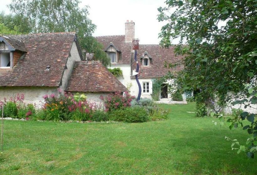 منزل غرفة نوم واحدة, Hôte Sainte Marie