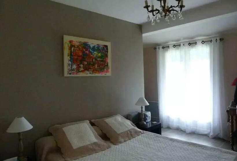 اتاق استاندارد با چشم‌انداز باغ, Villa Alluro