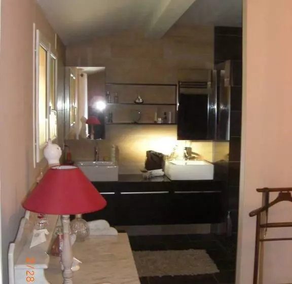 اتاق استاندارد با چشم‌انداز باغ, Villa Alluro