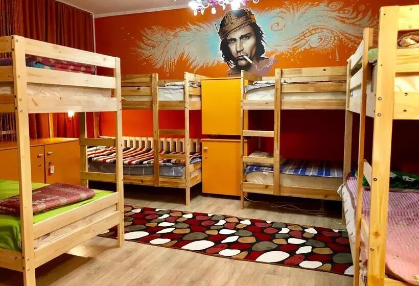تختخواب در اتاق مشترک, Hostel Loco