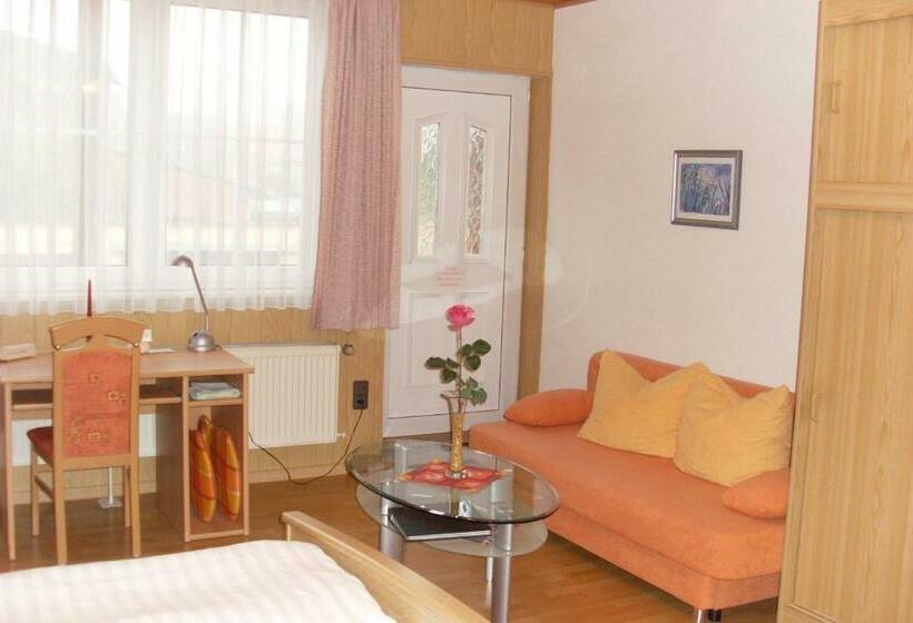 标准间, Restaurant Christine