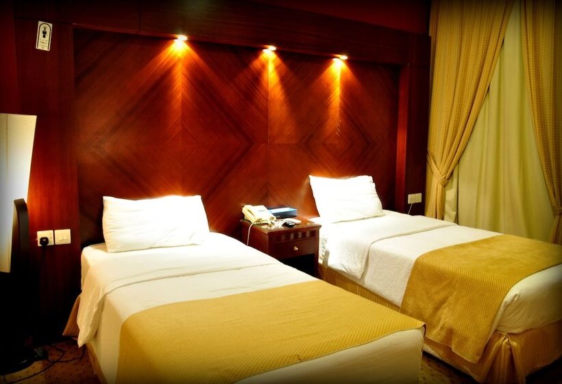 Номер Стандарт, Al Higgi