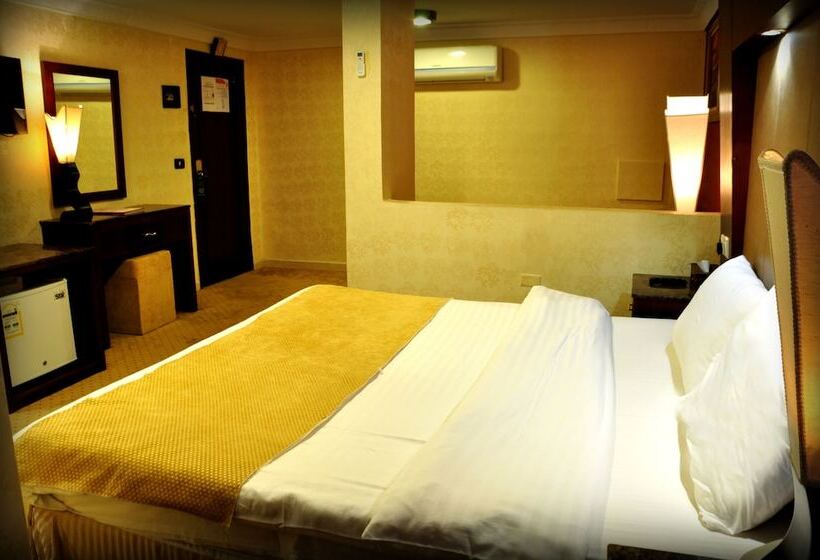 Номер Стандарт, Al Higgi