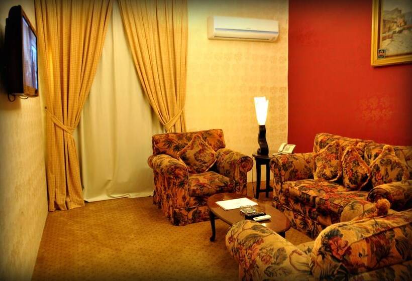 Номер Стандарт, Al Higgi