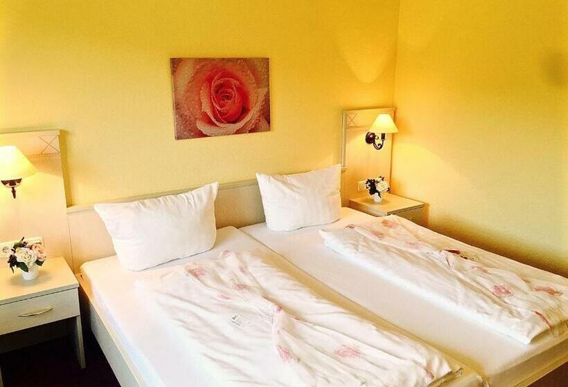 Номер Deluxe с Балконом, Land Gut Hotel Dornröschen