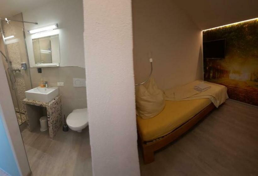 חדר אקונומי יחיד, Duwakschopp