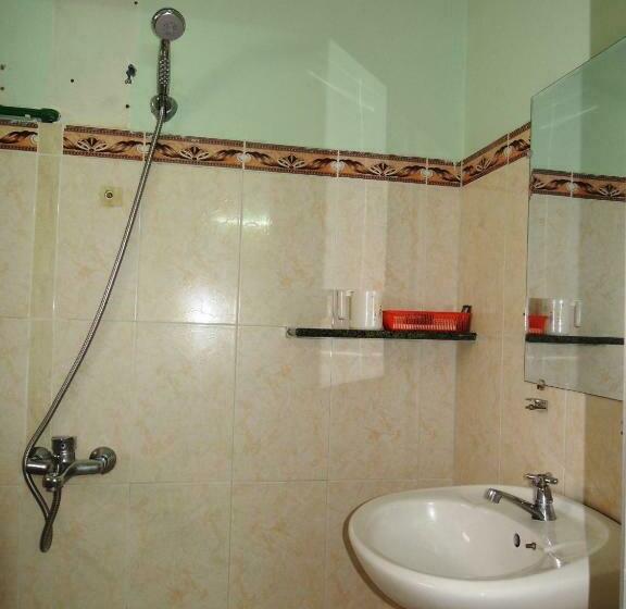اتاق استاندارد, Kathy