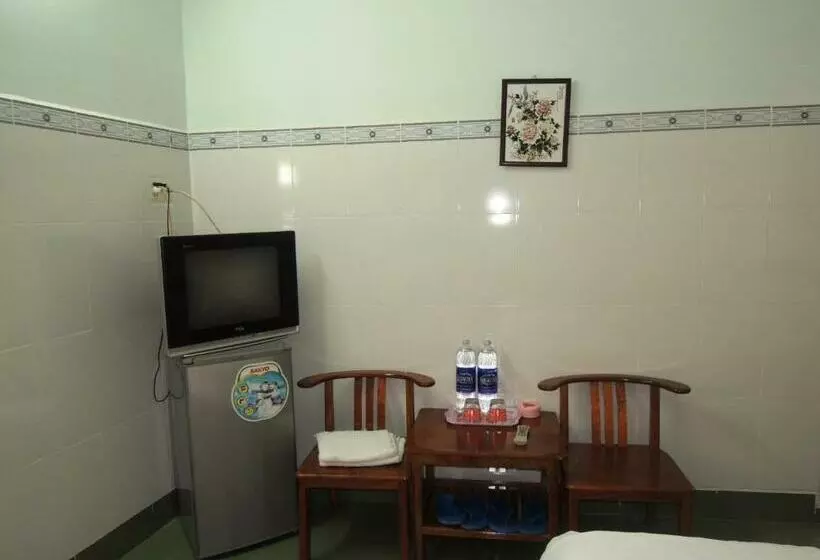 اتاق استاندارد, Kathy