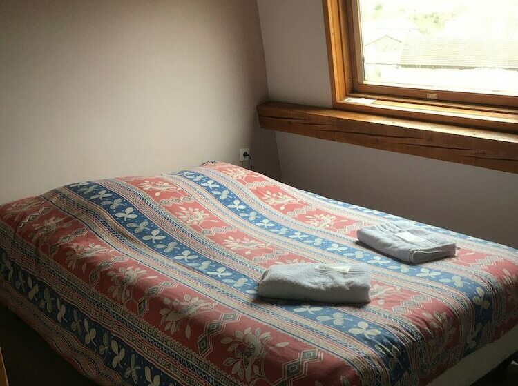 带共用浴室的标准房间, Les Airelles