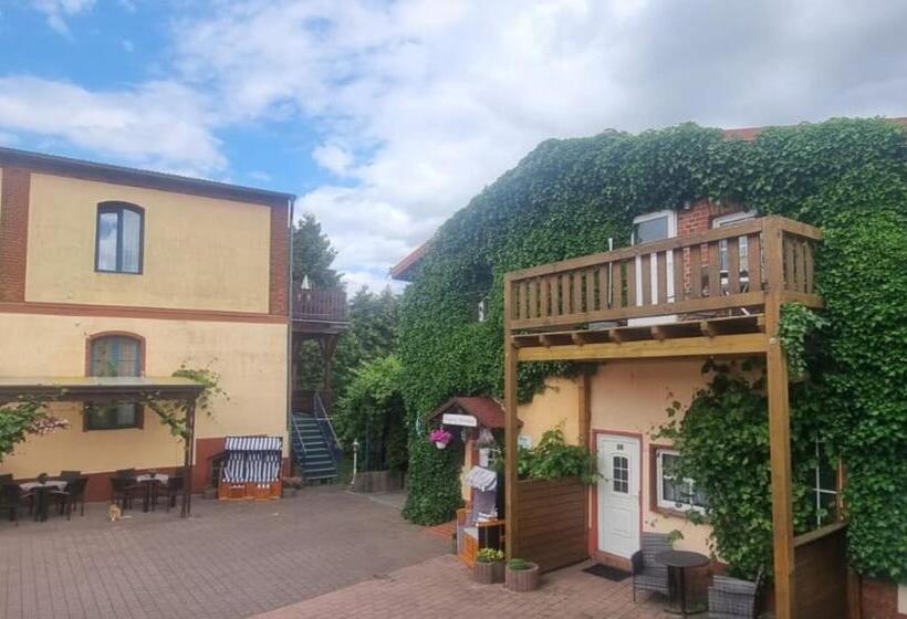 标准间带阳台, Restaurant Christine