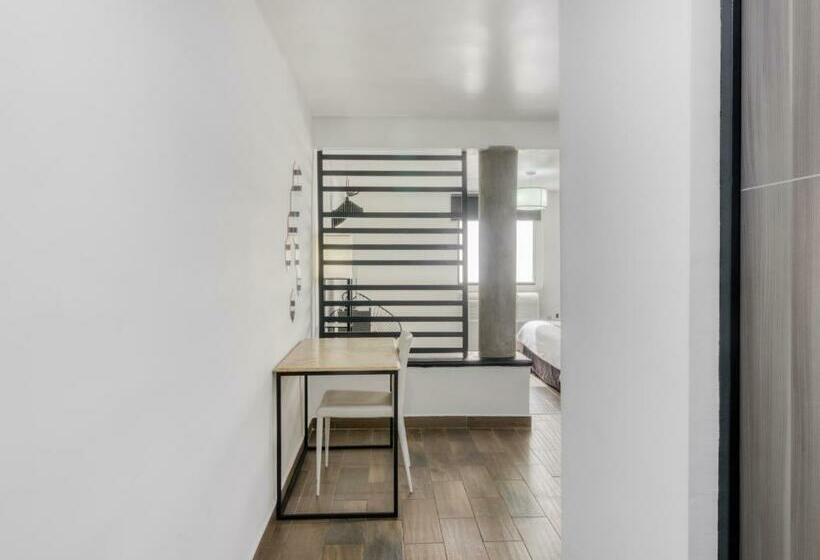 Cameră Superioară, Vn