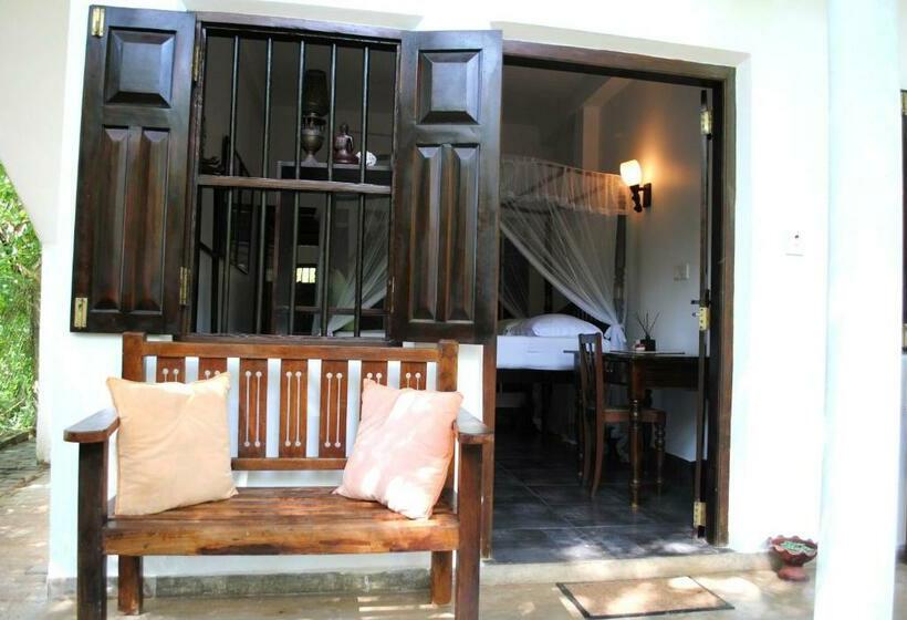 Номер Стандарт Вид на Сад, Wasantha Garden Hotel Restaurant & Ayurvedic Treatment