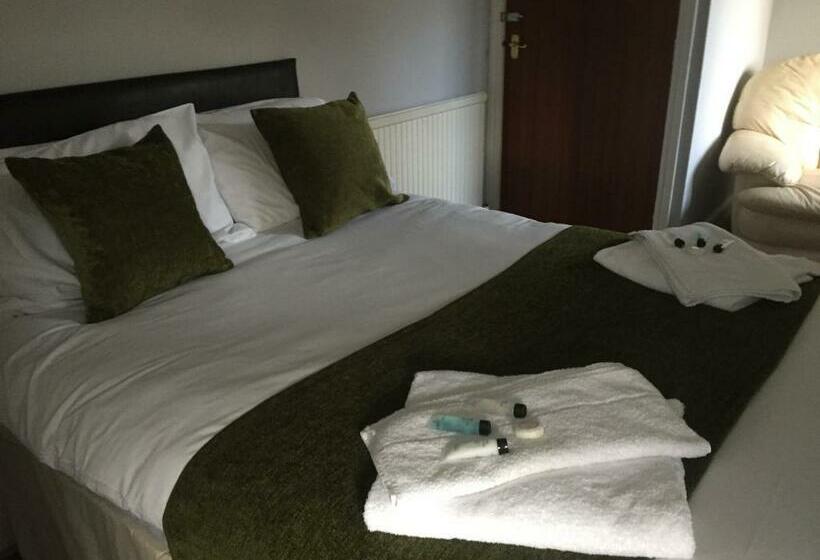 غرفة قياسية, Riverside Mews