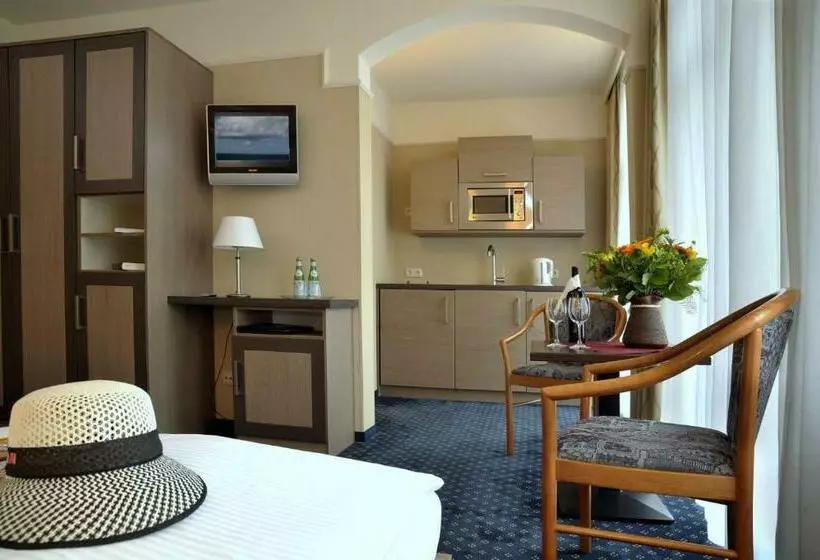 バルコニー付きスタンダードルーム, Strandhotel Nordischer Hof