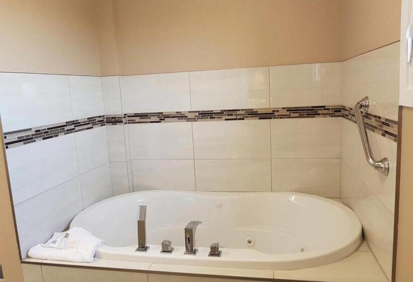 סוויטה עם ג'קוזי, Sunrise Motel