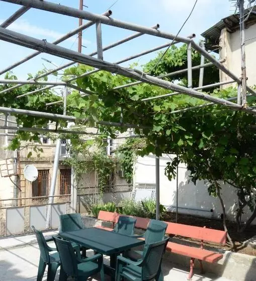 اتاق لوکس, Kutaisi Best Guest House