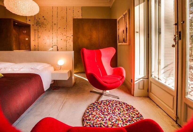 سوییت جونیور, Domaine De Biar